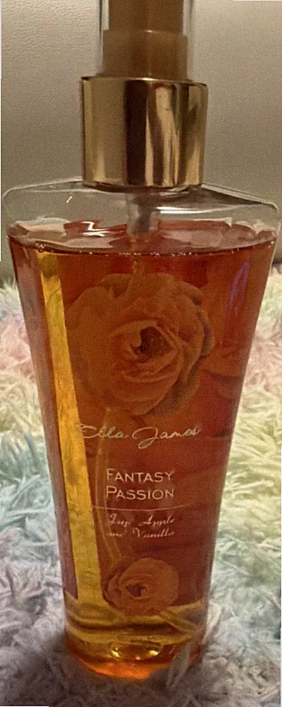 Ella James Fantasy Passion Body Mist Red Apple Vanilla Scent